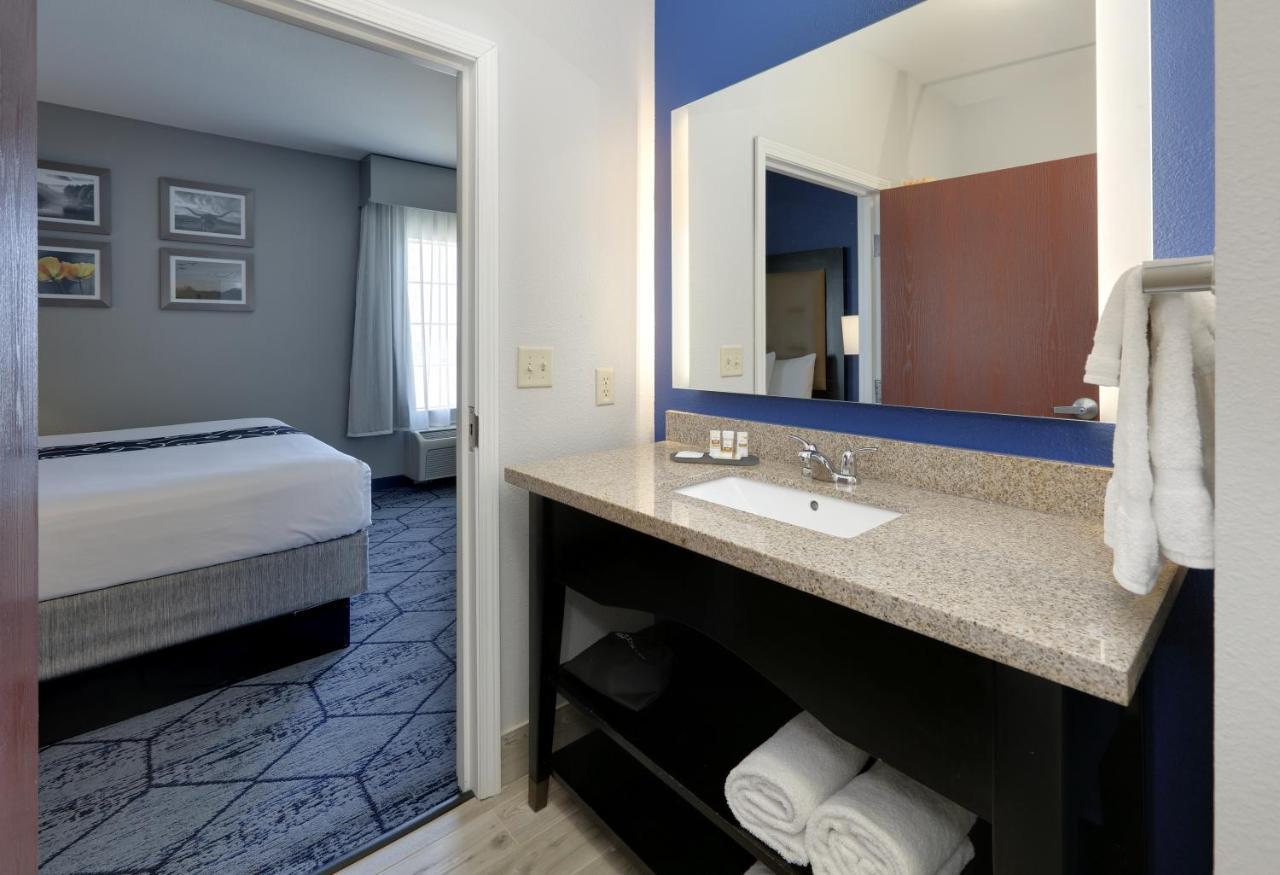 La Quinta By Wyndham Denton - University Drive Dış mekan fotoğraf