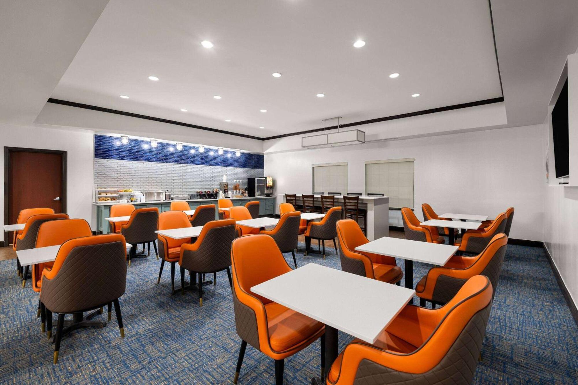La Quinta By Wyndham Denton - University Drive Dış mekan fotoğraf